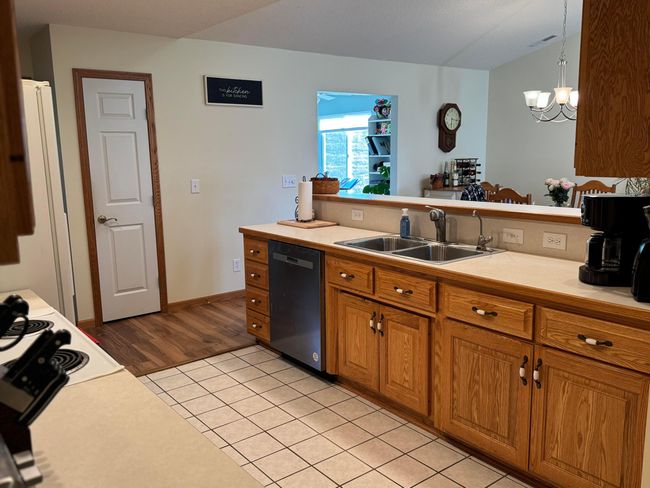 81 Fairway Dr, Condo with 2 bedrooms, 2 bathrooms and null parking in Mount Vernon OH | Image 12
