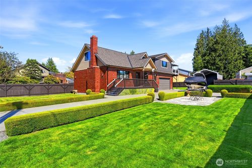 423 106th Pl Sw, Everett, WA, 98204-3807 | Card Image