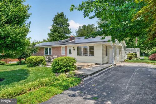 13 Central Ave, NEW CASTLE, DE, 19720-1151 | Card Image