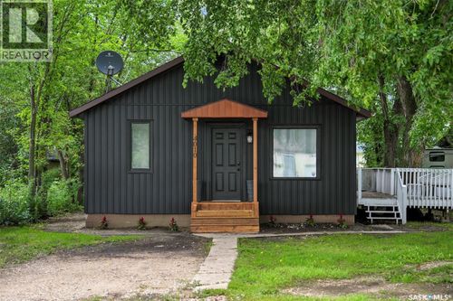 4010 5th St, Rosthern, SK, S0K3R0 | Card Image