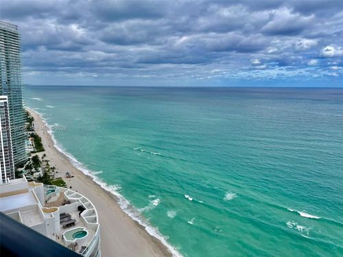 3705-18555 Collins Ave, Sunny Isles Beach, FL, 33160-2772 | Card Image