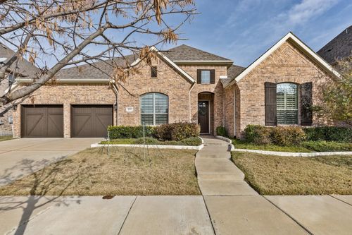 809 Dusty Trl, Aubrey, TX, 76227-1527 | Card Image