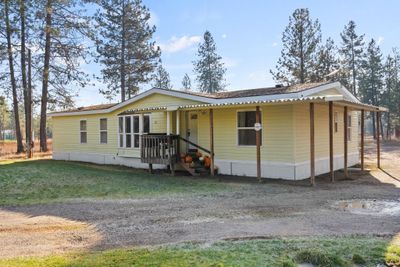 4526 E Elk To Highway Rd, House other with 3 bedrooms, 2 bathrooms and null parking in Elk WA | Image 2