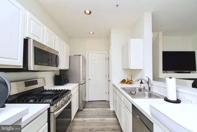 12 - 21150 Domain Ter, Townhouse with 2 bedrooms, 2 bathrooms and null parking in STERLING VA | Image 11