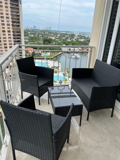 16H - 11111 Biscayne Blvd, Condo with 1 bedrooms, 1 bathrooms and null parking in Miami FL | Image 1