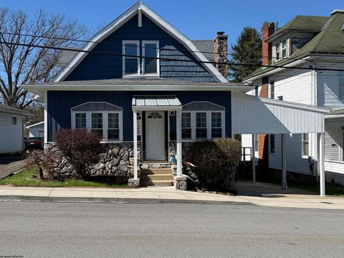 122 Vermont Ave, Clarksburg, WV, 26301-3857 | Card Image