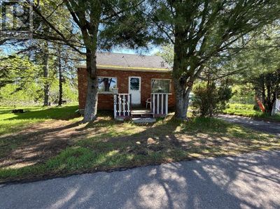 152 Cordova St, House other with 3 bedrooms, 1 bathrooms and null parking in Amherst NS | Image 2