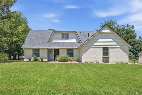18013 93rd St, Owasso, OK, 74055-8014 | Card Image