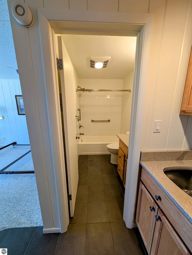 669 - 5712 Shanty Creek Rd, House other with 1 bedrooms, 1 bathrooms and null parking in Bellaire MI | Image 8