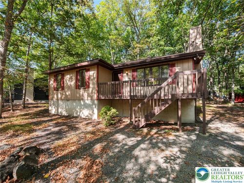 244 Canterbury Rd, Bushkill, PA, 18324-6603 | Card Image