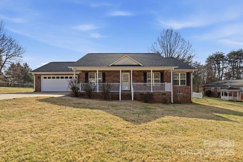 158 Polly Dr, Statesville, NC, 28625-8987 | Card Image