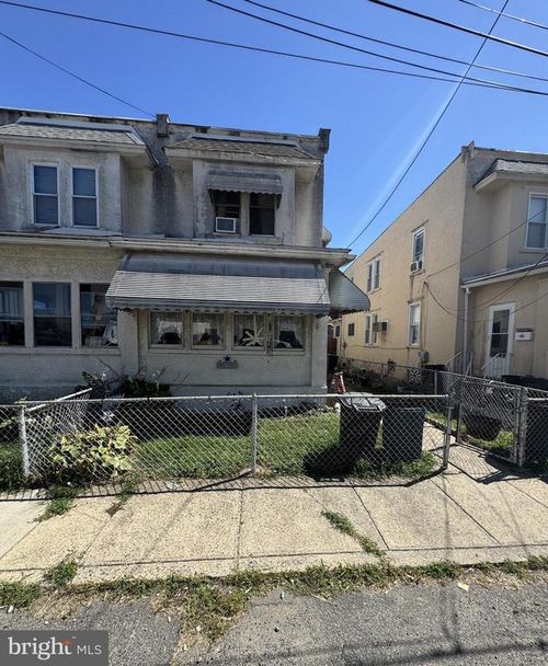 217 Harvey Ave, MARCUS HOOK, PA, 19061-4321 | Card Image