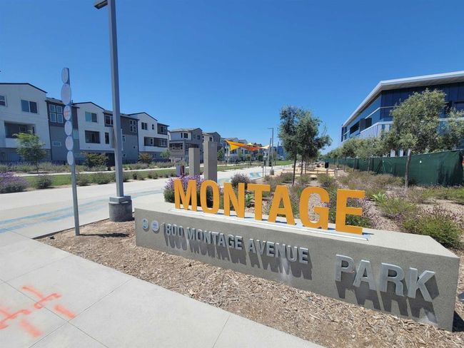 UNIT-2 - 2072 Tango Loop, Condo with 4 bedrooms, 3 bathrooms and 2 parking in Chula Vista CA | Image 58