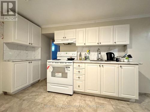 basement-175 Clearbrooke Circle, Toronto (Rexdale-Kipling), ON, M9W2G2 | Card Image