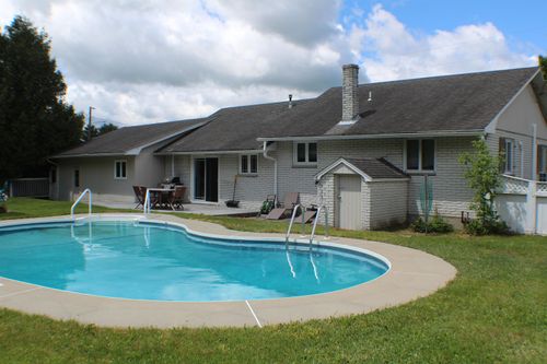 6 Pinecrest Ave, Berlin, NH, 03570-3500 | Card Image