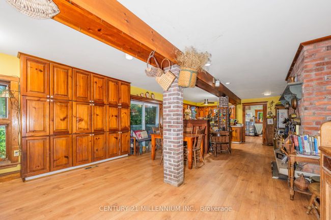 836100 4 Th Line E, House other with 3 bedrooms, 2 bathrooms and 20 parking in Mulmur ON | Image 9