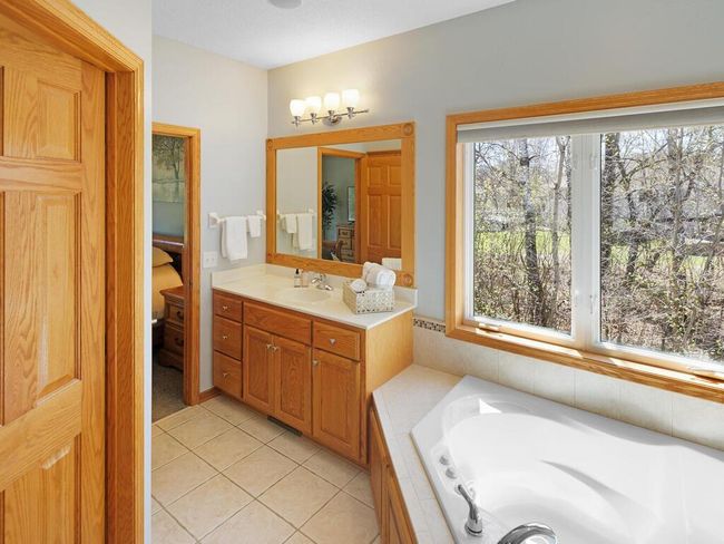 Primary bath with walk in closet - 25259 Galaxy Ave Wyoming MN 55092 USA-051-013-052-MLS_Size.jpg | Image 28