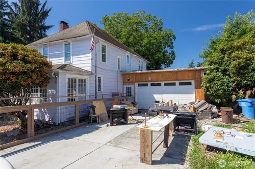 826 9th St Sw, Puyallup, WA, 98371-6728 | Card Image