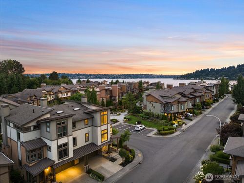 1211 N 42nd Pl, Renton, WA, 98056-2170 | Card Image