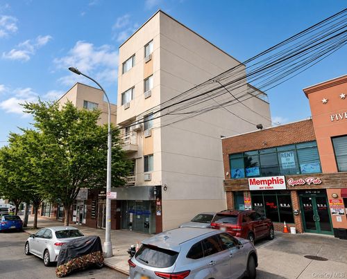 3526 150th Place, New York, NY, 11354 | Card Image