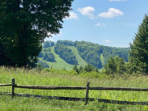 2568 Pomfret Rd, Pomfret, VT, 05067 | Card Image