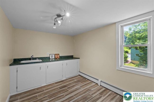 1553 Middle Rd, House other with 4 bedrooms, 5 bathrooms and null parking in Stroudsburg PA | Image 44