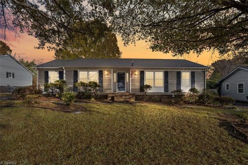 5 Sage Brush Ct, Greensboro, NC, 27409-2707 | Card Image