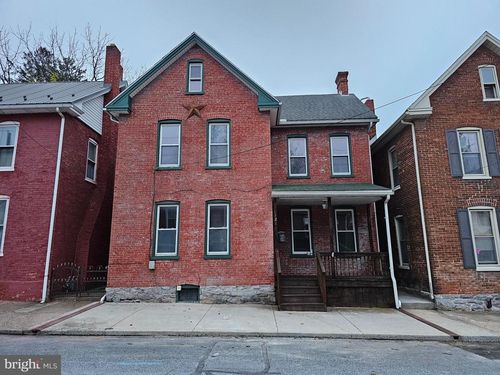 121 Harrison Ave, WAYNESBORO, PA, 17268-1211 | Card Image