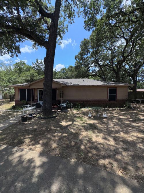 1115 West End Street, Terrell, TX, 75160 | Card Image