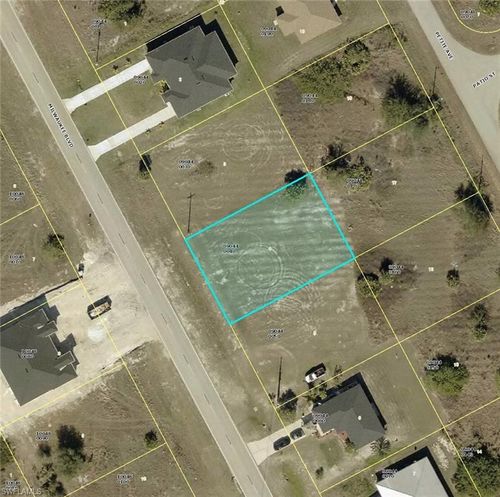 123/125 Milwaukee Blvd, Lehigh Acres, FL, 33974 | Card Image