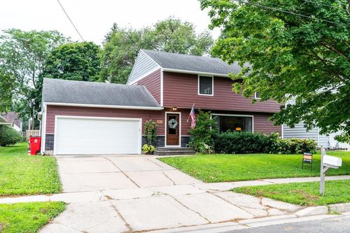 1911 6th Ave Nw, Austin, MN, 55912-1409 | Card Image