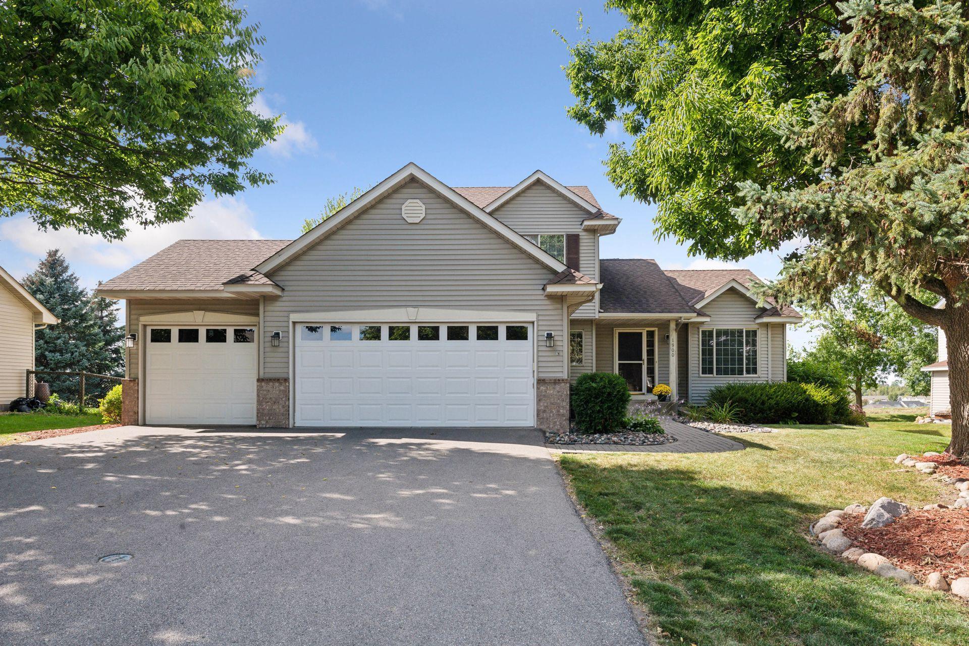 Clearwater Rd, Waconia, MN 55387