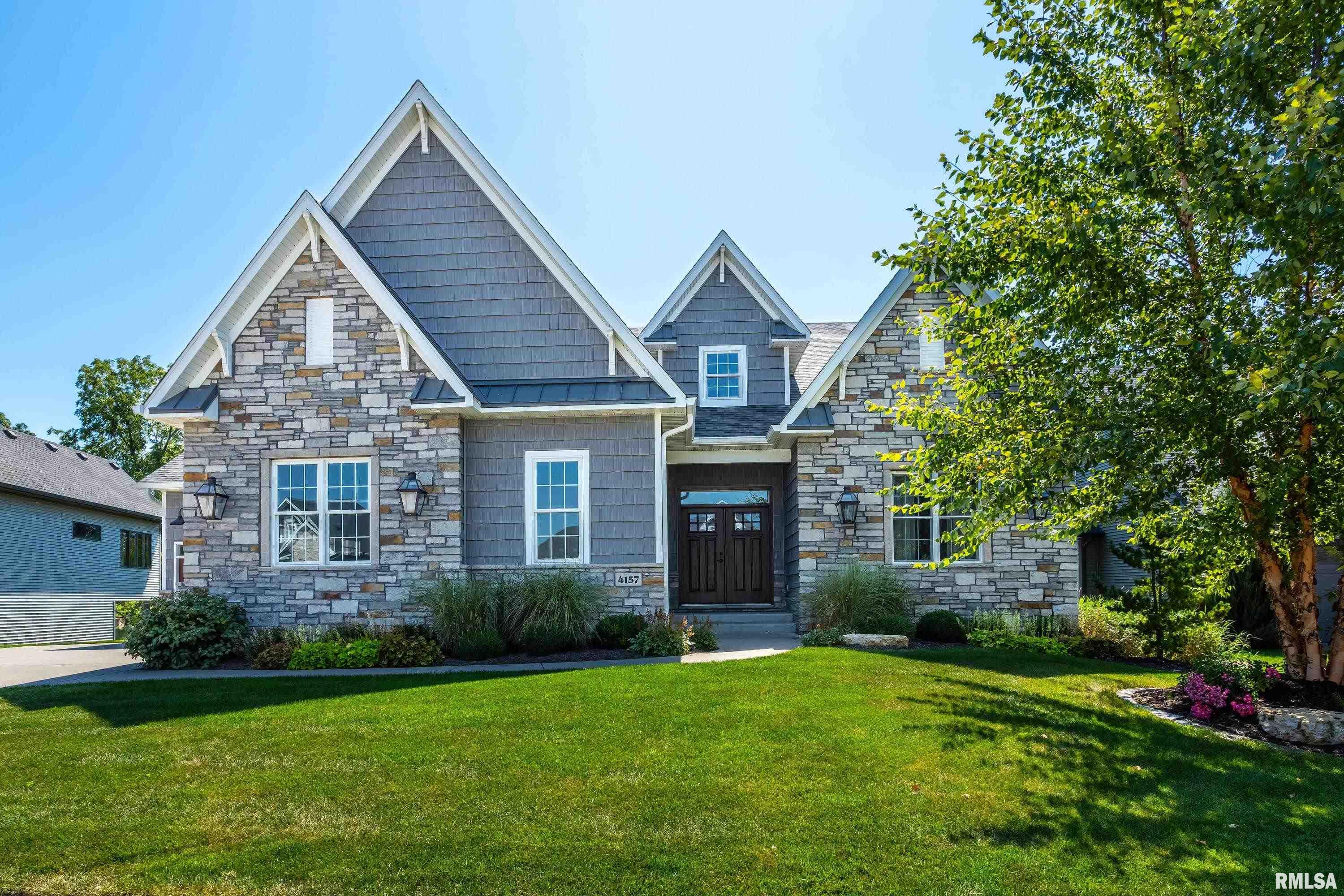 Prestwick Ct, Bettendorf, IA 52722