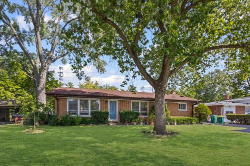 513 Edens Ln, Northfield, IL, 60093-1109 | Card Image