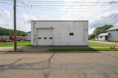 10 S 3rd St, Dennison, OH, 44621-1408 | Card Image