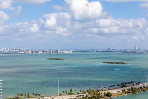 3302-501 Ne 31st St, Miami, FL, 33137-4494 | Card Image