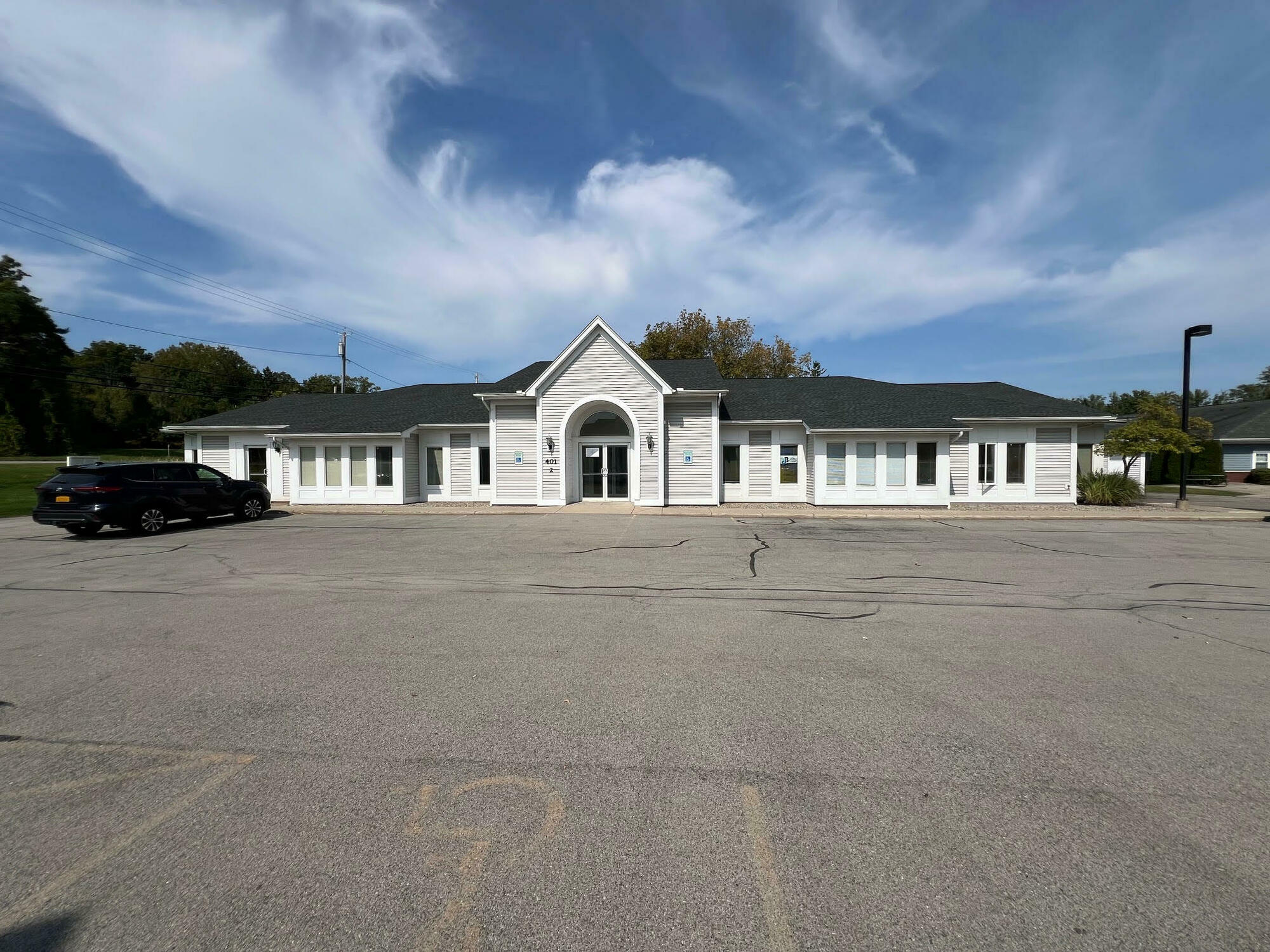 401 Penbrooke Dr, Penfield, NY 14526