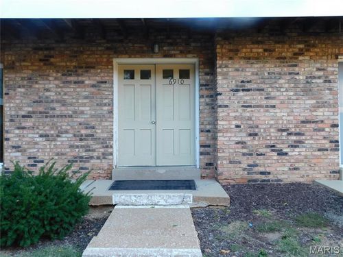 apt-97-6910 Colonial Woods Dr, Saint Louis, MO, 63129-1040 | Card Image
