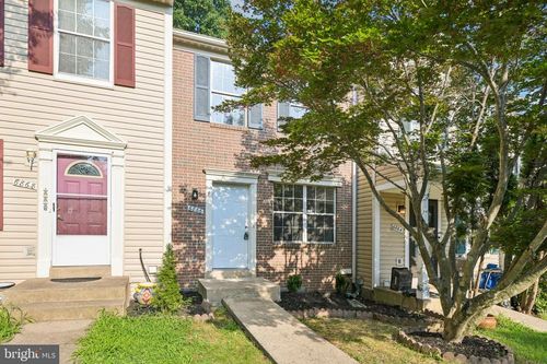 6866 Chasewood Cir, CENTREVILLE, VA, 20121-5029 | Card Image