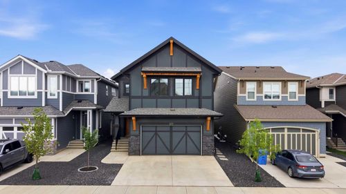 377 Magnolia Way Se, Calgary, AB, T3M3S6 | Card Image