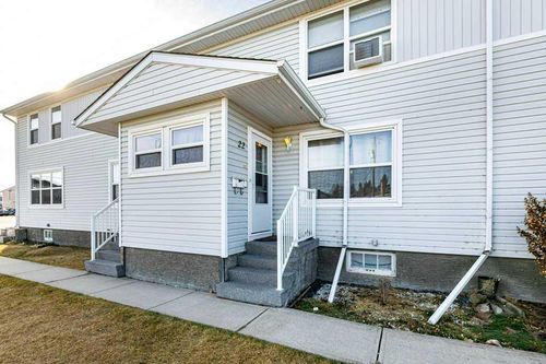 22 Poplar Cres, Springbrook, AB, T4S1V3 | Card Image
