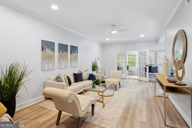 5273 Glenridge Dr, Townhouse with 3 bedrooms, 4 bathrooms and 2 parking in Sandy Springs GA | Image 12