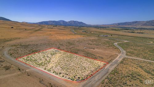 Huntley Huntley, Tehachapi, CA, 93561 | Card Image