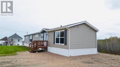 1352 Des Pionniers Ave, Balmoral, NB, E8E1E8 | Card Image