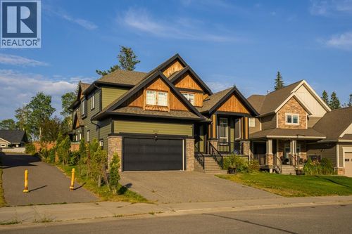 2662 Maurice Dr, Prince George, BC, V2N0B9 | Card Image