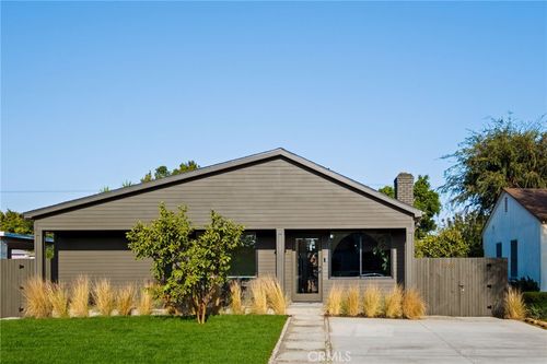 8336 Stewart Ave, Westchester, CA, 90045-2749 | Card Image