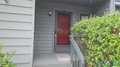 9737 Groundhog Dr, North Chesterfield, VA, 23235-3968 | Card Image