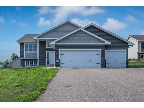 818 Rose Ct, Somerset, WI, 54025-7594 | Card Image