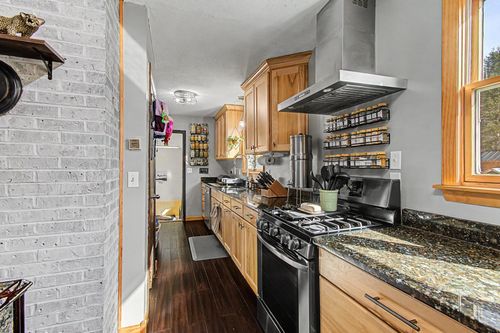 38 Hickory Pl, Hinesburg, VT, 05461-9776 | Card Image