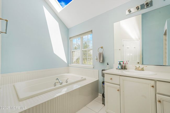 1 Pondview Dr, House other with 4 bedrooms, 3 bathrooms and null parking in Tinton Falls NJ | Image 23